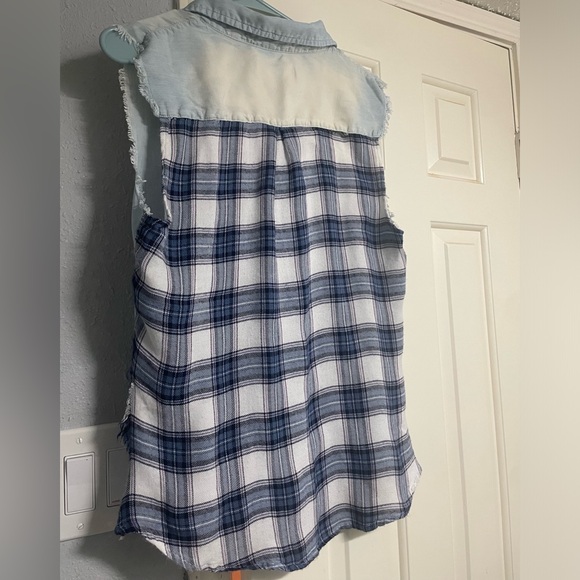 Vintage Light Blue Sleeveless Top - Picture 3 of 6